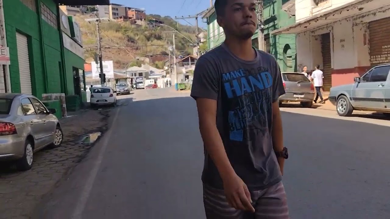 Uma voltinha na rua de Manhuaçu minas gerais 🙏⭐🤍👏✌️🇧🇷👏