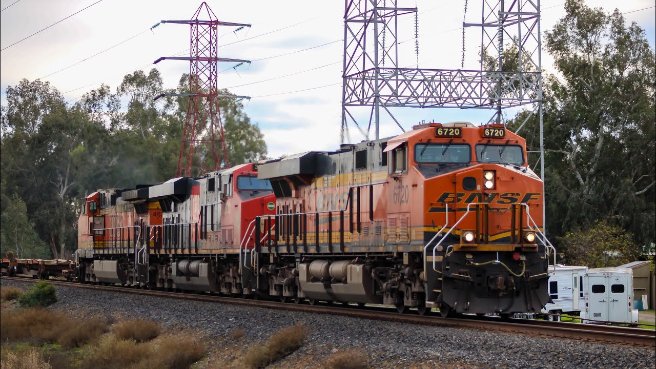 CN 3880 trails on a Northbound Spine Car Repo through Elverta 
