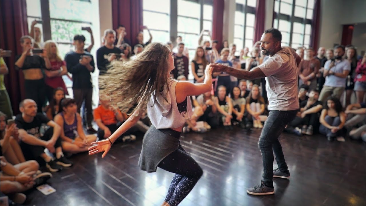 RZC2019. Alex Carvalho & Mathilde. Zouk demo. (When I Was Older)