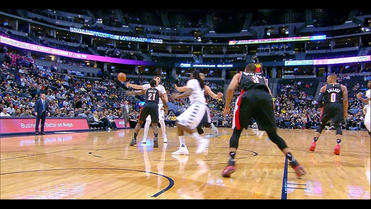 Nikola Jokic Sick No-Look Pass to Kenneth Faried | 12.15.16
