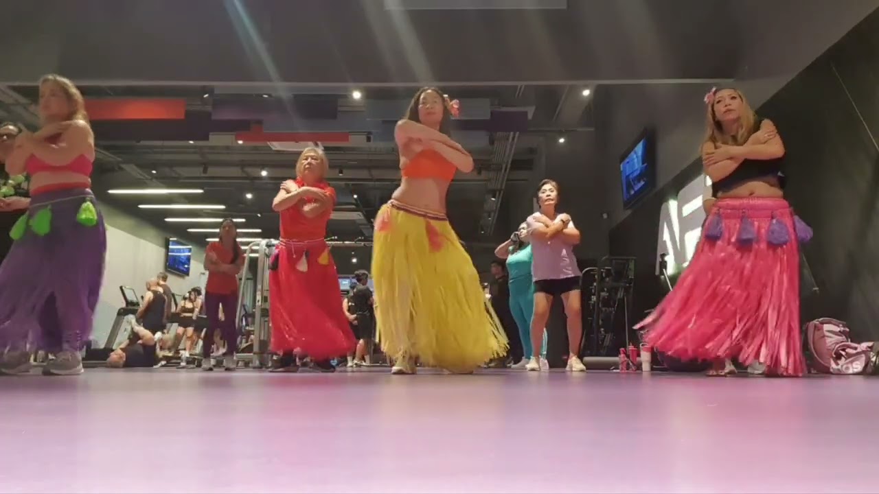 Polynesian class with coach Lito.
