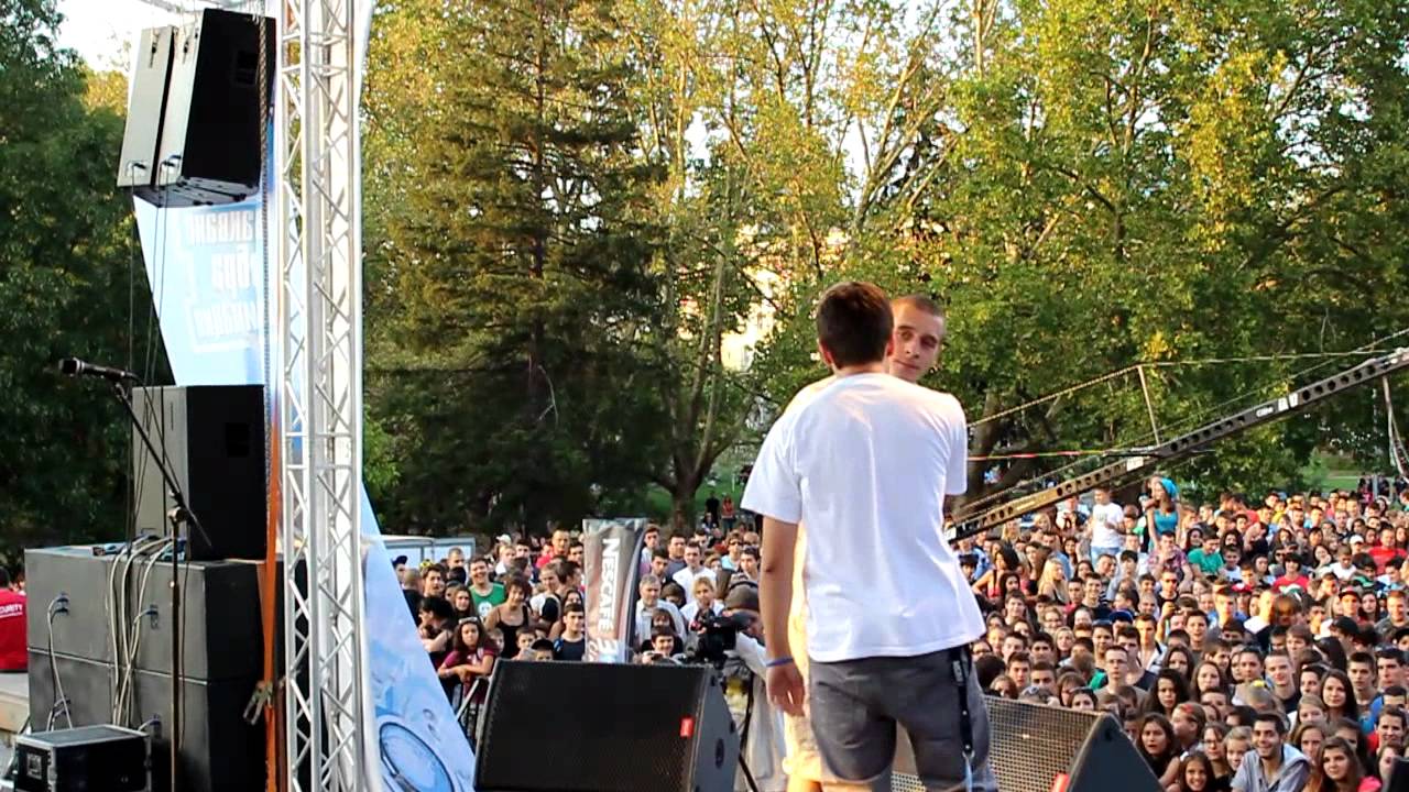 Samm The Man vs Looperman @ THE OFFICIAL NESCAFÉ® 3in1 BEATBOX BATTLE`2012 1/8 Final