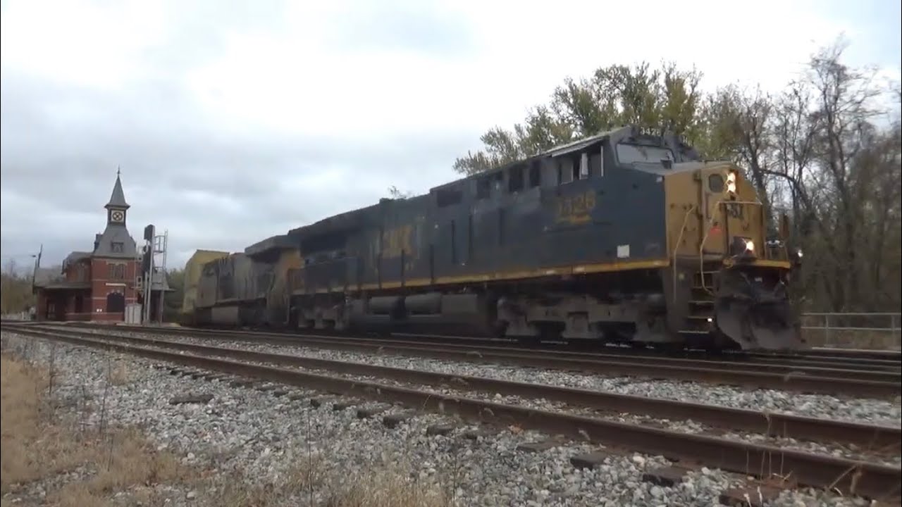 CSX Double Stack Intermodal Freight Train I135 Point of Rocks Maryland