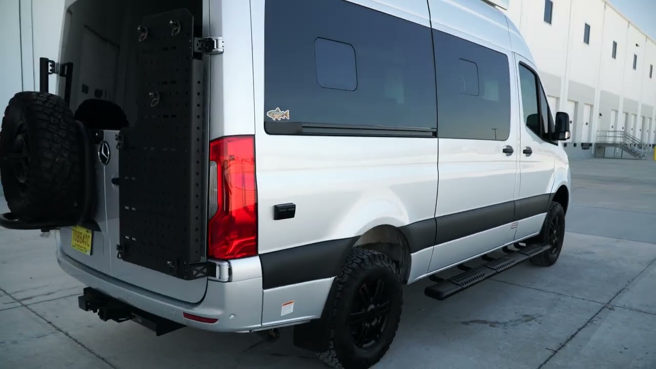 2022 Thor 19P - Walk around exterior