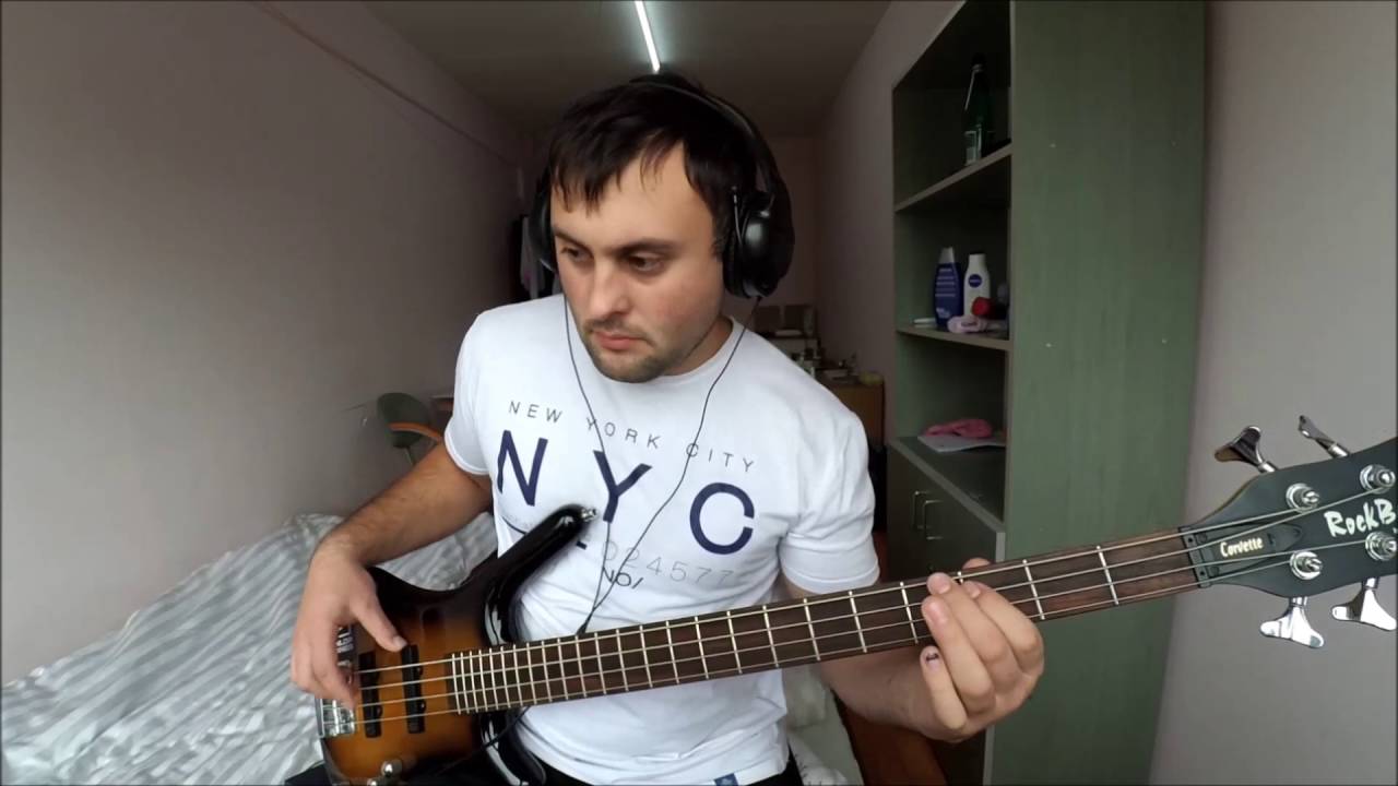 Iron Maiden- The Trooper Bass Cover