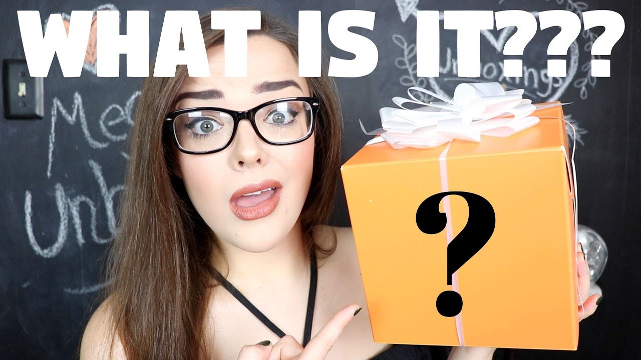 MEGA BEAUTY UNBOXING! FUTURE GIVEAWAY ITEMS, MYSTERY GIFT, PR, & MAIL!