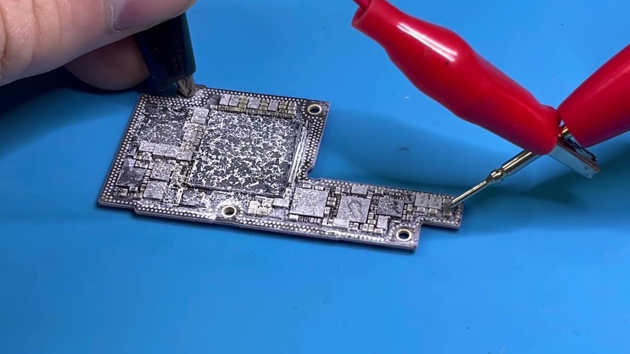 iPhone X не включается no comments)