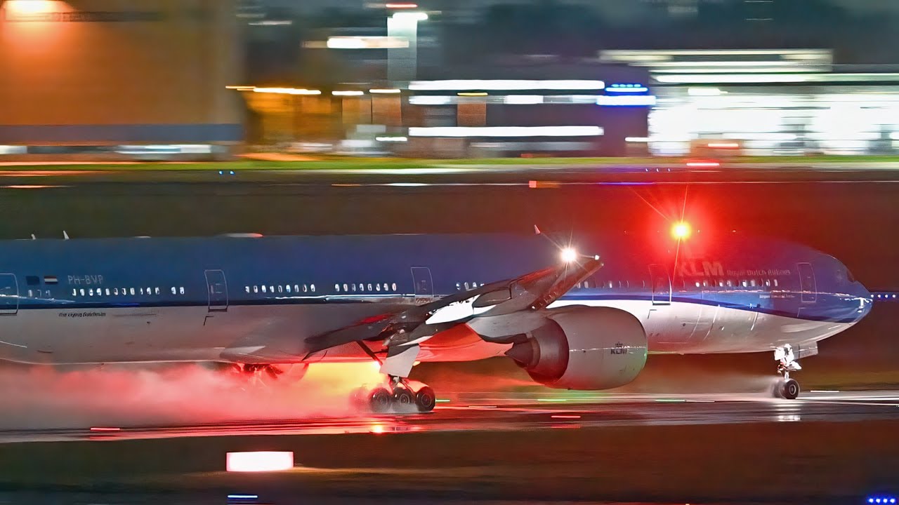 (4K) - Stormy Night PlaneSpotting at Amsterdam Schiphol Airport - Heavy Rain Departures