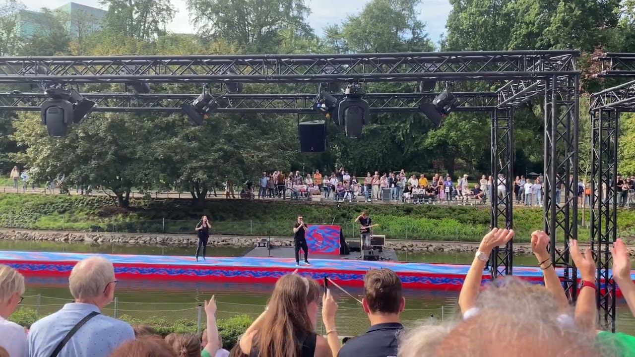 Ausschnitt vom Konzert bei der Breuninger Feier zum 10-jährigen Jubiläum
