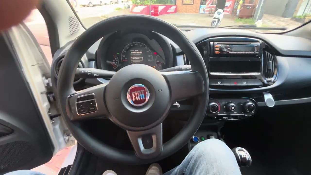 FIAT/UNO ATTRACTIVE 1.0 2015