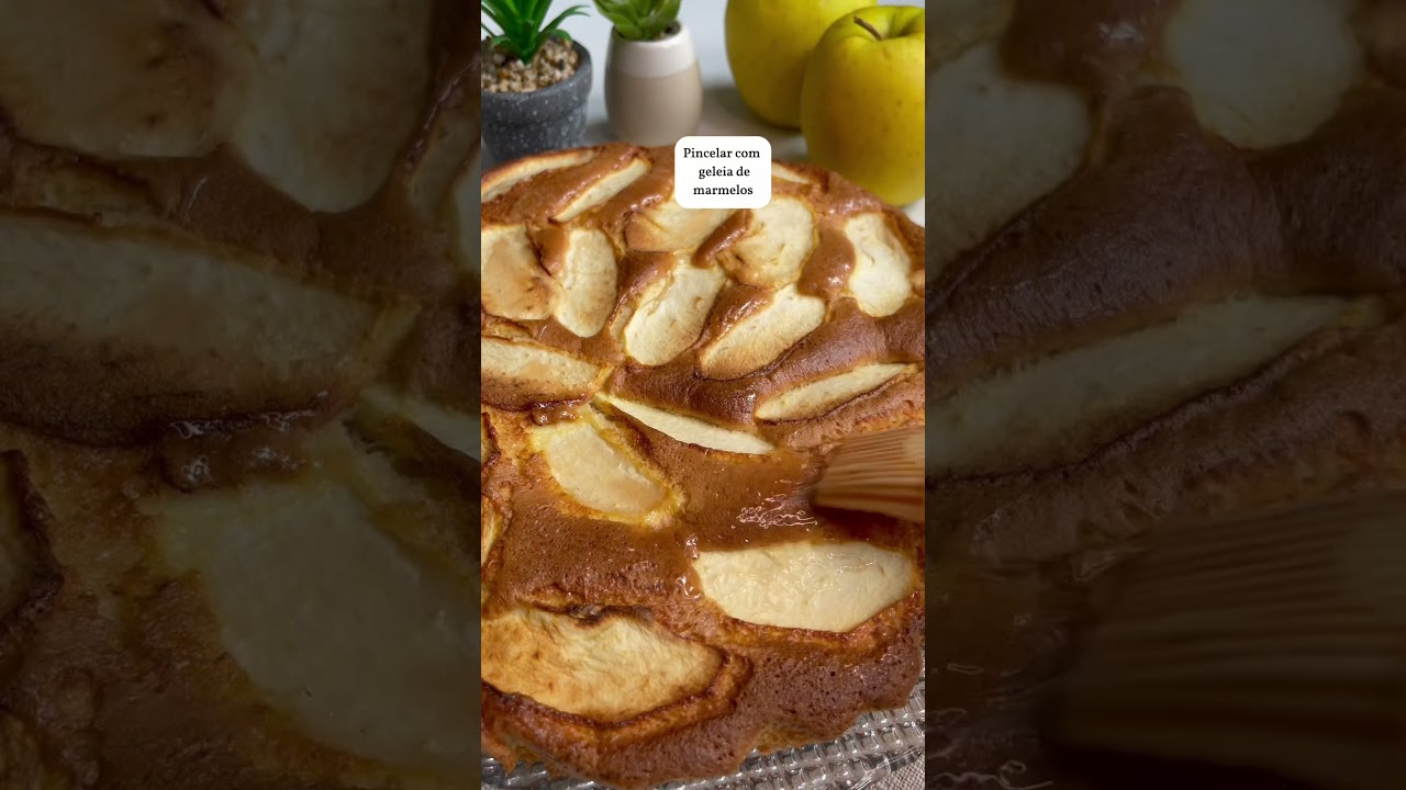 TARTE CASEIRA DE MA&Ccedil;&Atilde; E CANELA