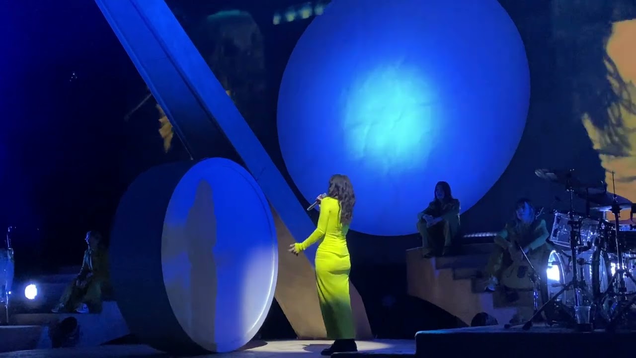 Lorde - Ribs (Live in Toronto, 2022)