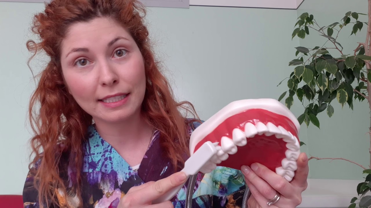 COME SPAZZOLARE I DENTI BENE