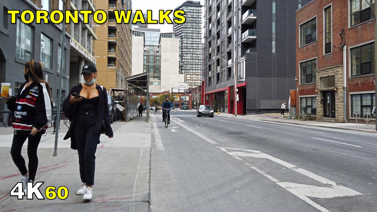 Downtown Toronto walk along Richmond Street West (Narrated) on Oct 6, 2020
