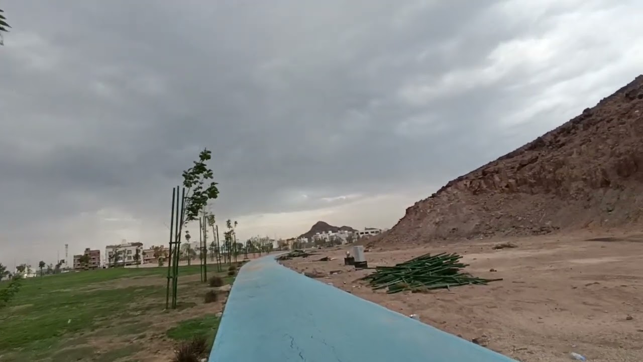 حديقة الجبل حي الملك فهد المدينة المنورة