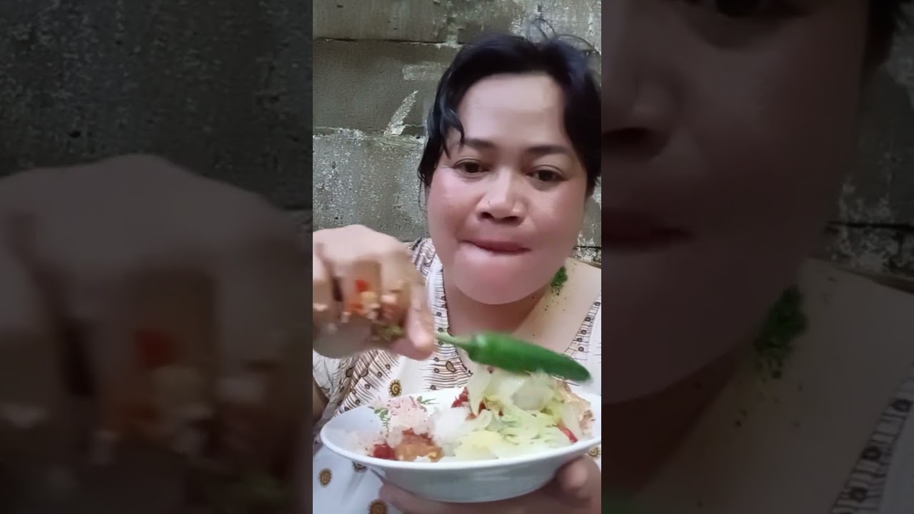 Lalap cabe ijo enak