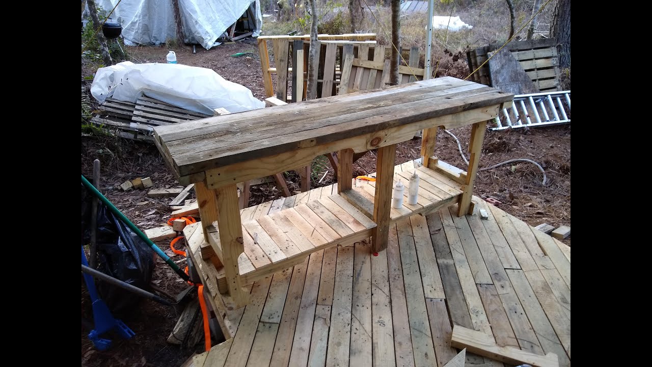 Work Bench Made From Free Pallets
