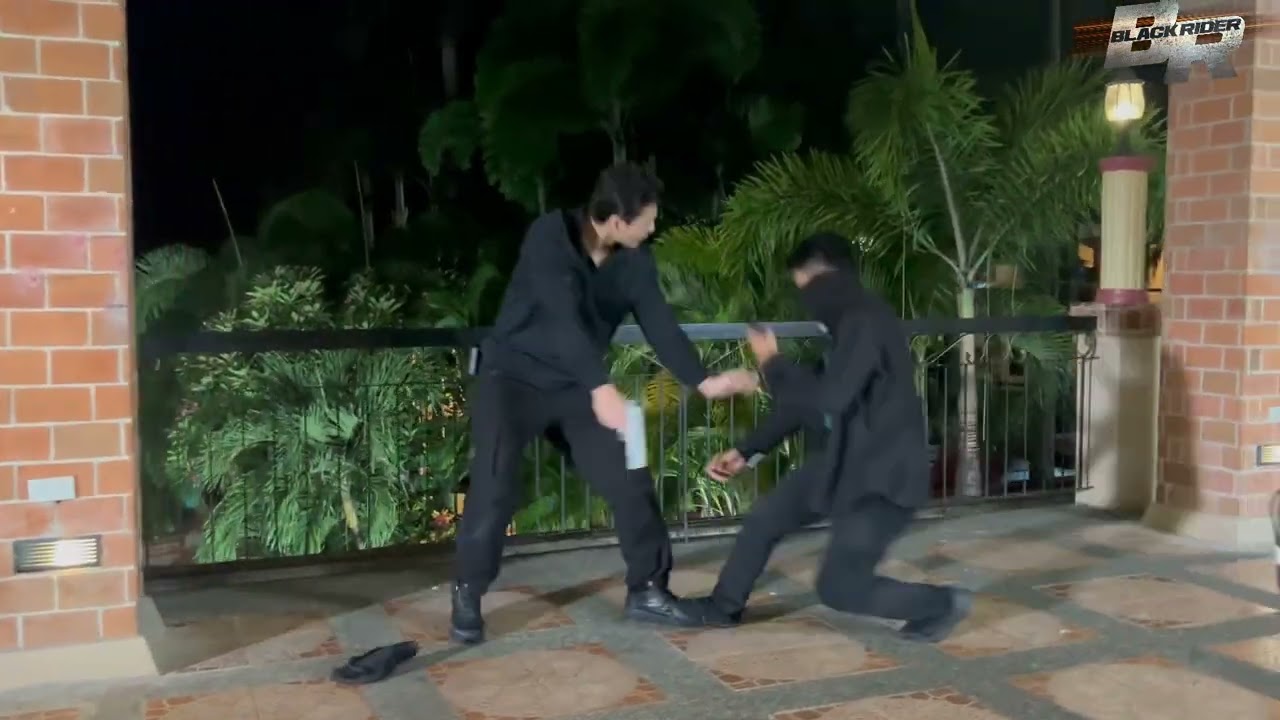Ang galing ni Kim Ji Soo sa action scenes niya! | Black Rider