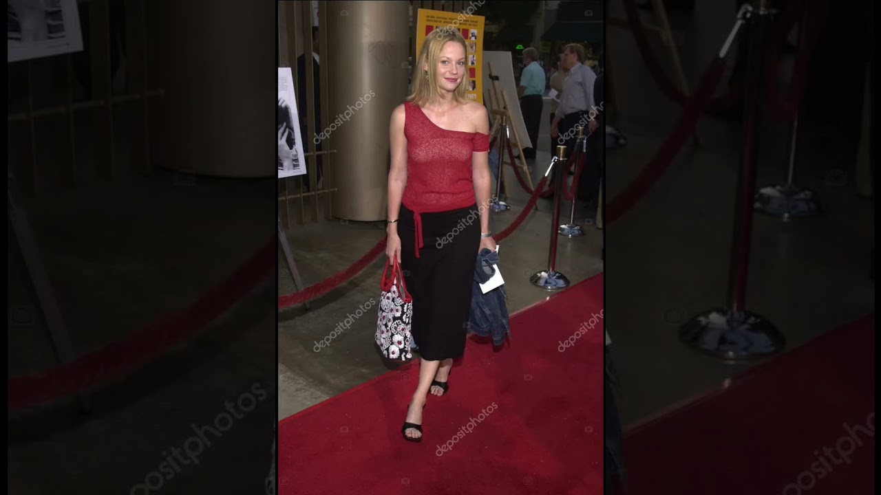 the beautiful Samantha Mathis