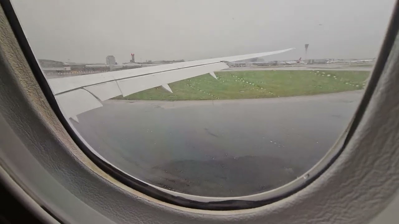 United Airlines - Los Angeles to London Heathrow - Landing