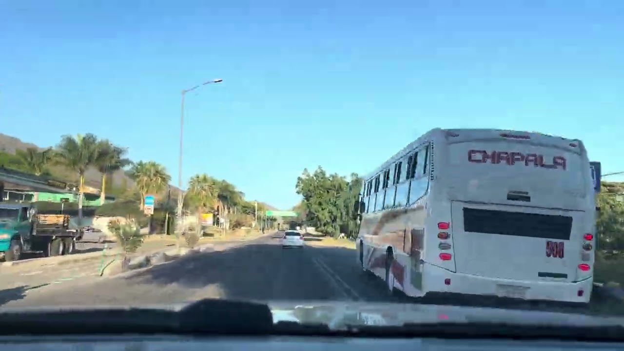 MANEJANDO EN LA RIVERA DEL LAGO