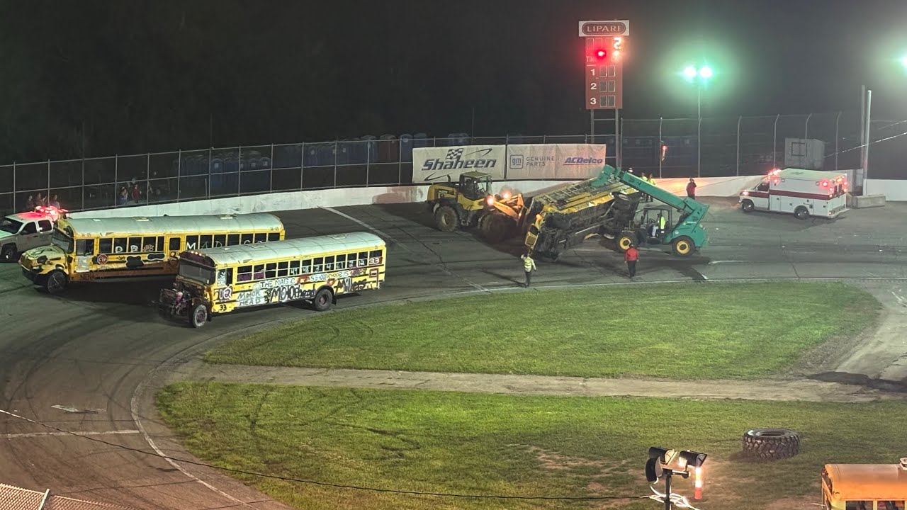 School Bus Figure 8 Race Corrigan Oil Speedway 8-15-25