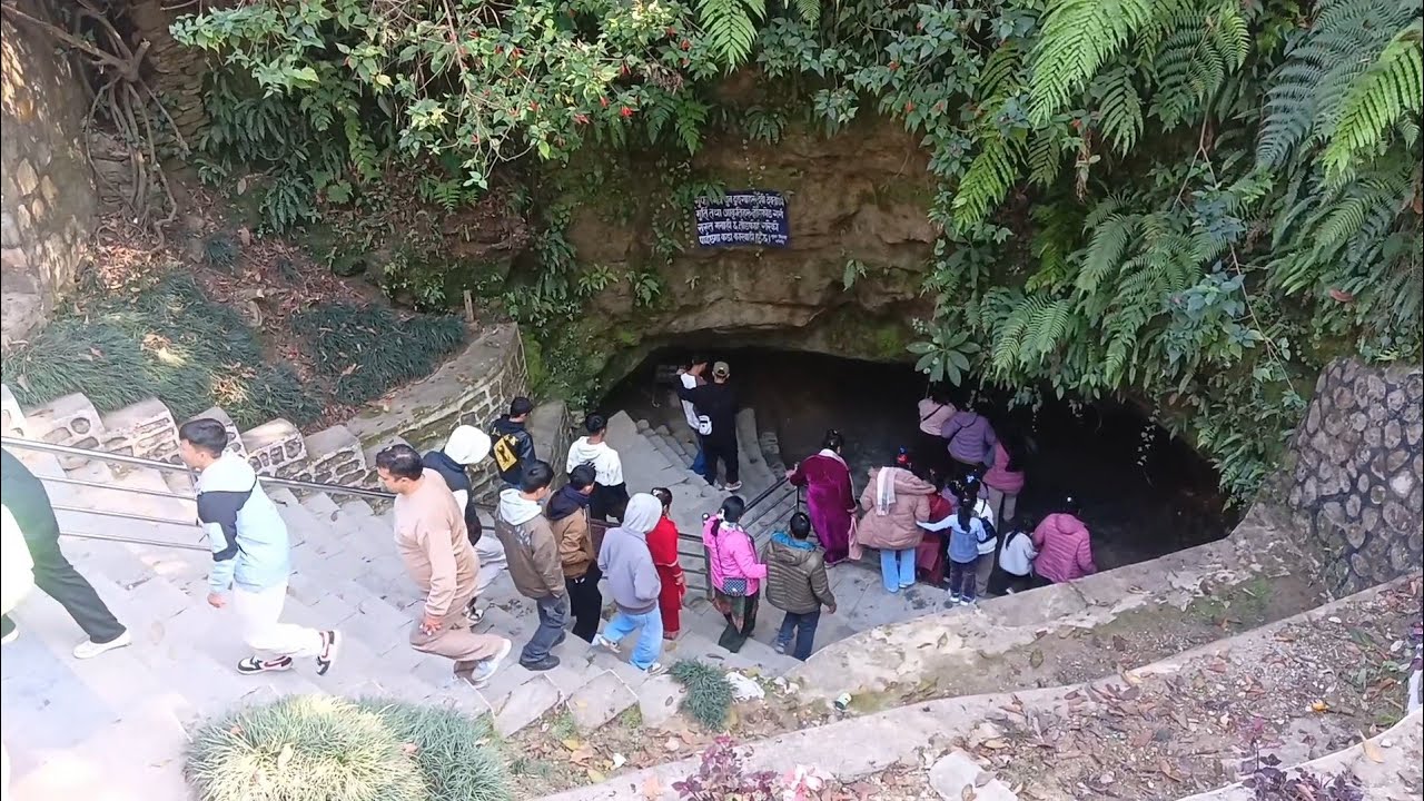 Pokhara ko Mahendra gufa ko bharman gardai,,,