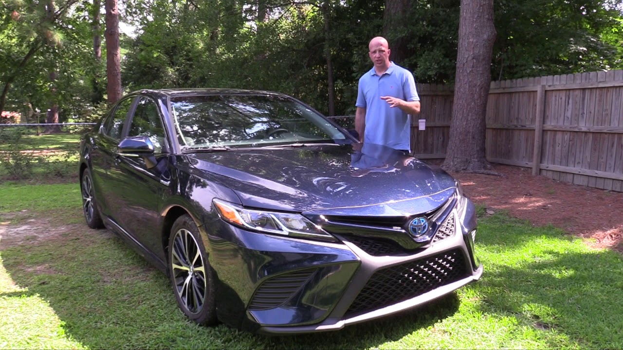 2018 Toyota Camry Hybrid (SE 7, EP 12)