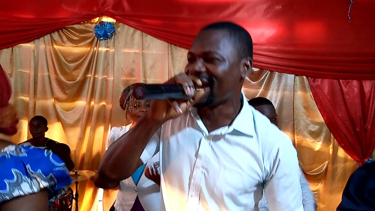 Netuama Basantu tomona Nkóló /Fr Trésor Tembele Chante Fr Blaise /Assemblée des Saints de Kisangani