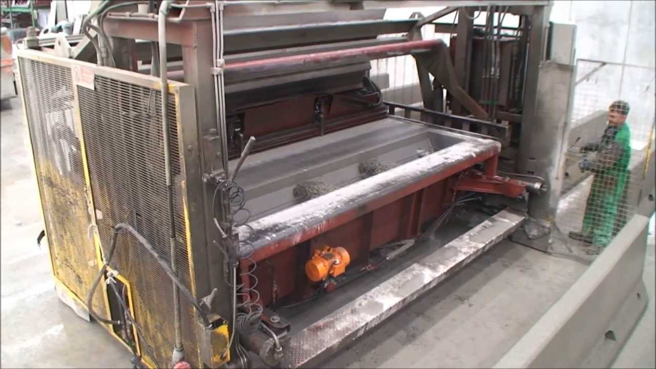 CGM - CONCRETE MACHINE - ROAD BARRIER PRODUCTION (New Jersey) - MACHINE_TC2 (egg layer)