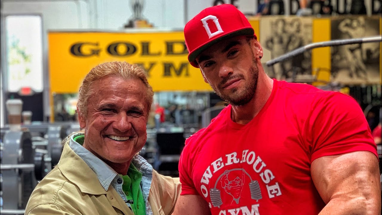 Training back and biceps at the Mecca « gold’s gym Venice »