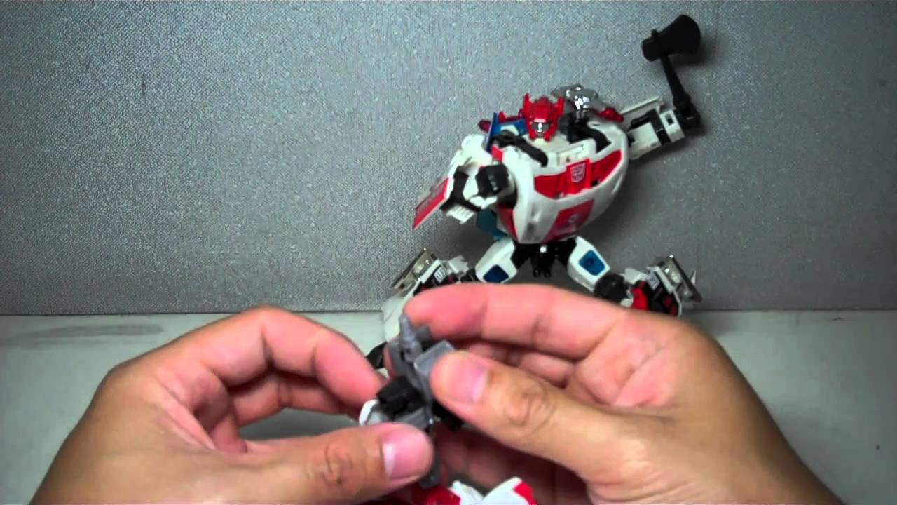 Transformers Generations Red Alert