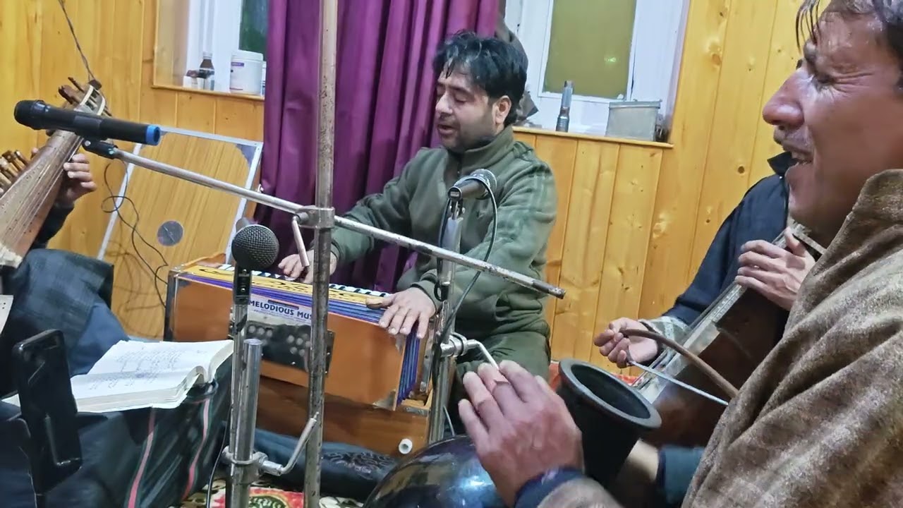 Singer Javed Ahmad Shah9797300280