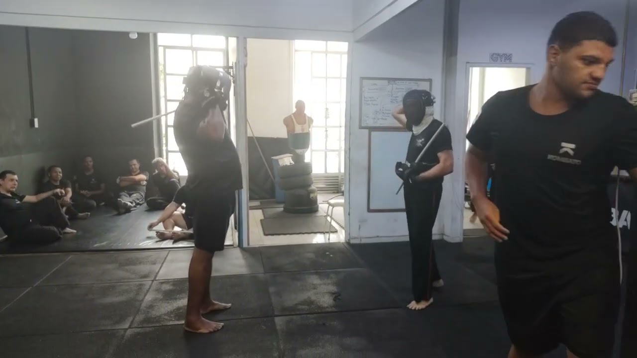 Kombato Center. Lutas de hoje de Kali. 