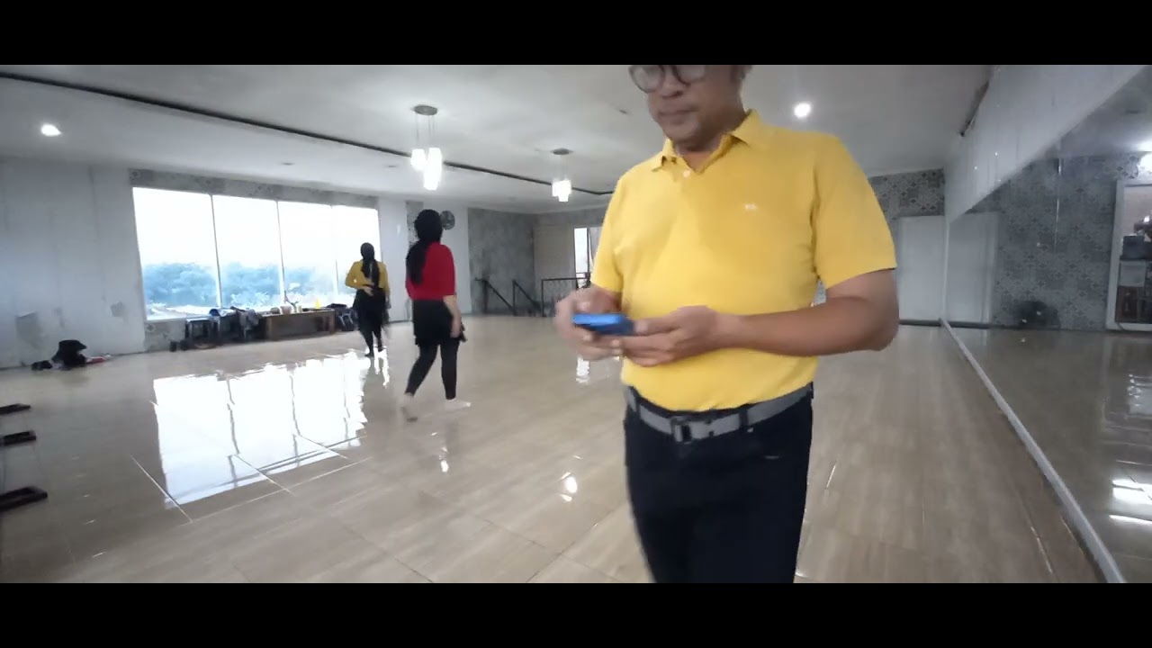 LINE DANCE NYORE WITH Mr. BAS #studio99 #part2