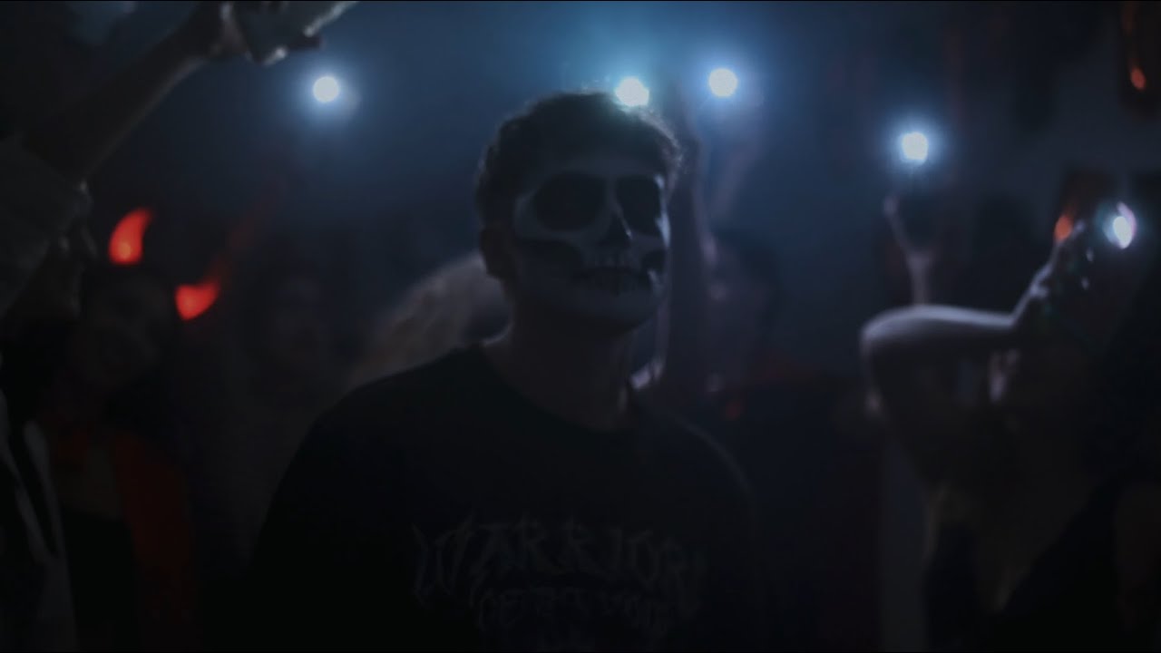 02. KYOTTO - Noche De Halloween (Prod. mauvetrip)