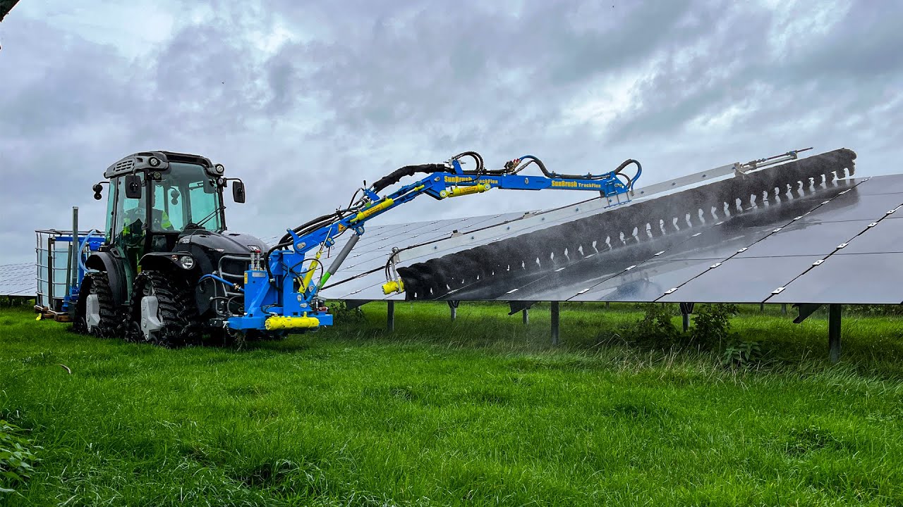 Antonio Carraro Mach 4 Tony - zonnepanelen reinigen