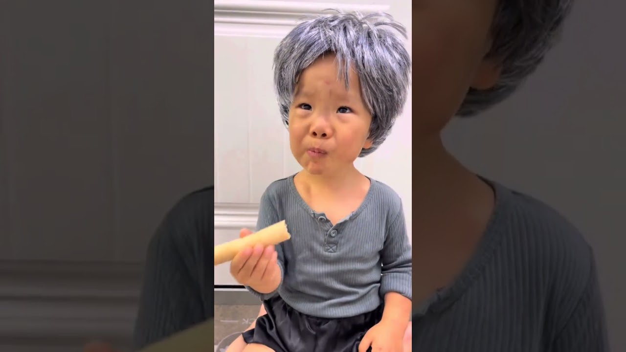 We Need To Help Others Correctly#cutebaby#funny#vlog#parenting