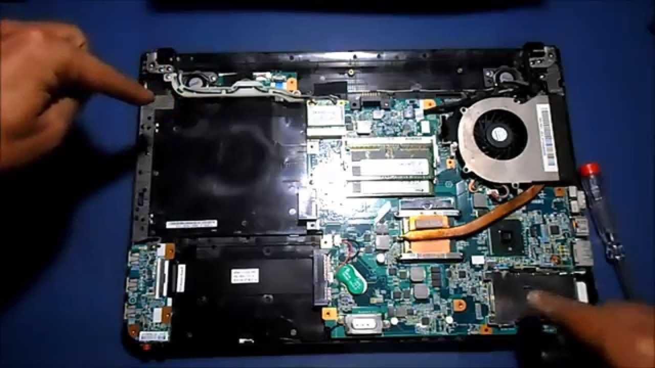 Desmontando Notebook Sony vaio VPCEA20FB