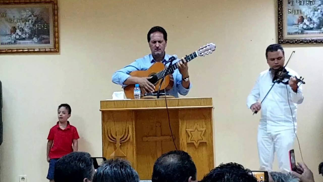 hermano manuel  y  luis  de orcasitas en iglesia de leganes