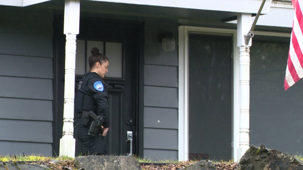 Suspects who allegedly broke into Edmonds home to flee police released without bail
