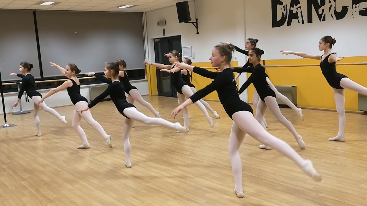 Ik dans bij Kunstacademie Noord Limburg. Jij ook?