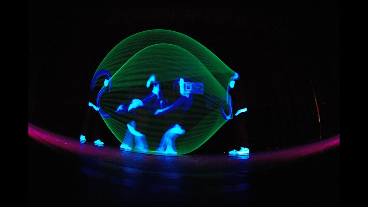 Ultra Violet Double Dutch Skipping Entertainment Stage Show