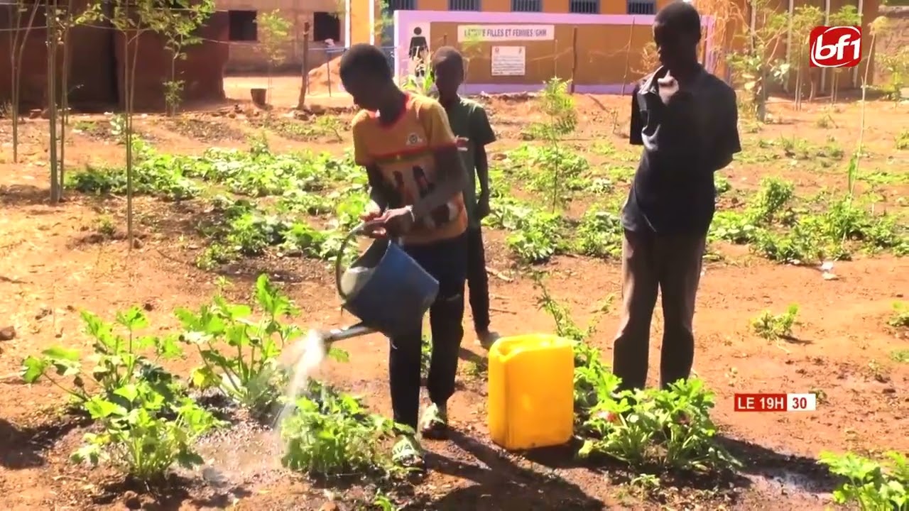 Solenzo : les jardins scolaires, un levier pédagogique, nutritionnel et communautaire