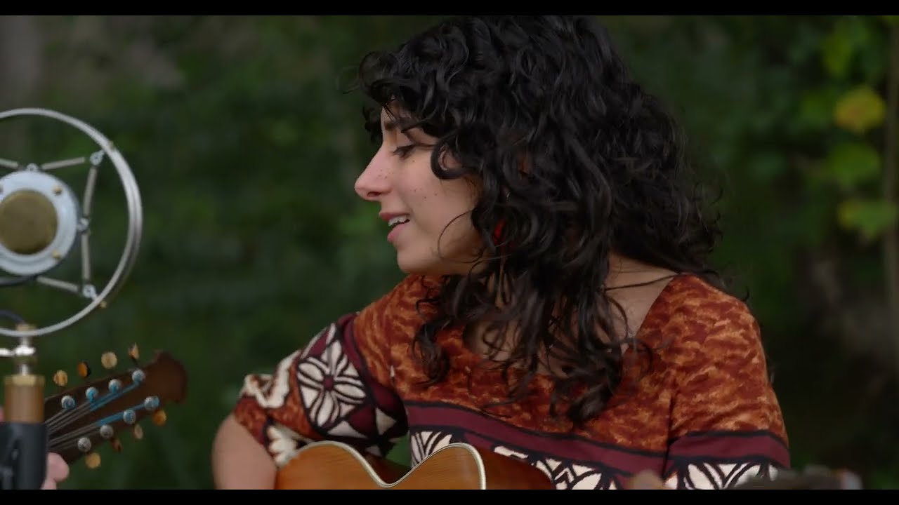 Uccellino (Little Bird) - Amanda Pascali
