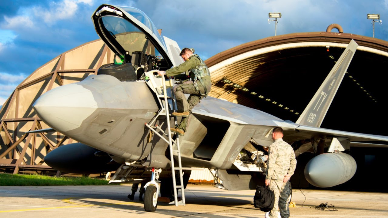 Emergency Fighter jet deploys under 15 minutes!! NATO Quick Reaction Alert (QRA)