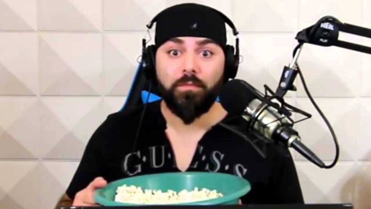 EXPOSING @KEEMSTARx - BULLIES A 62 YEAR OLD MAN AND MAKES HIM CRY #DRAMAALERT