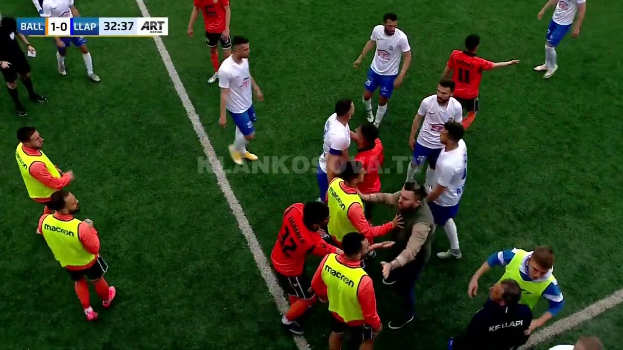 Përplasje të ashpra dhe momentet më të nxehta gjatë lojës Balkani-Llapi - 28.04.2021 - Klan Kosova