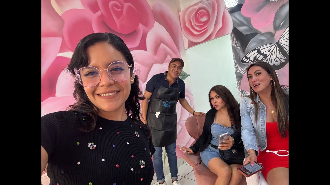 Un hacerse mensa a la Rosa en su Negocio 👁️👄👁️