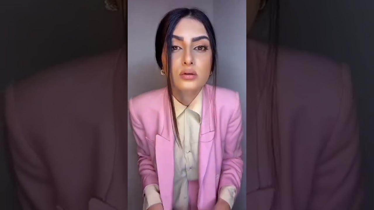 Ricreo il look di Julie Pelipas